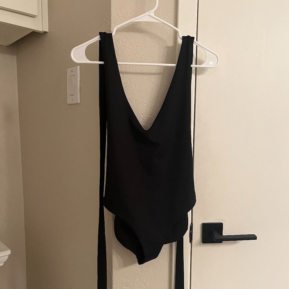 Londre The Multiway in Matte Black